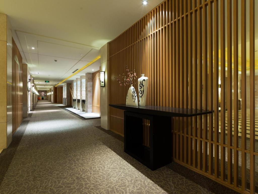 Huana Hotel Minhang Shanghaj Zewnętrze zdjęcie
